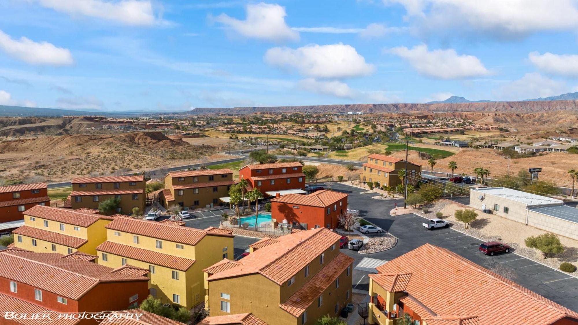 Golfer's Oasis At Hawk Ridge Apartment